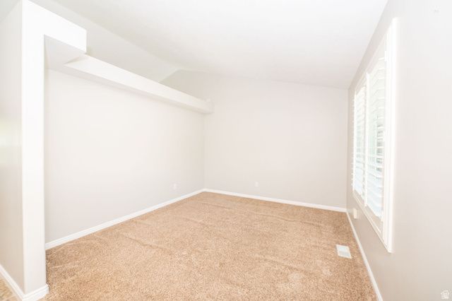 936 S DAVIS CREEK LN, Farmington, UT 84025