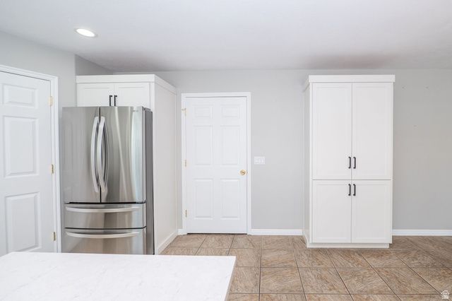 936 S DAVIS CREEK LN, Farmington, UT 84025