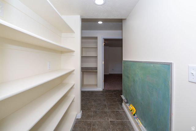 936 S DAVIS CREEK LN, Farmington, UT 84025