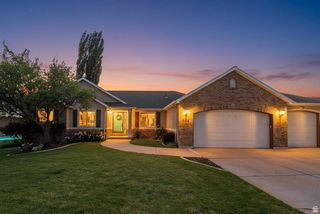 936 S DAVIS CREEK LN, Farmington, UT 84025