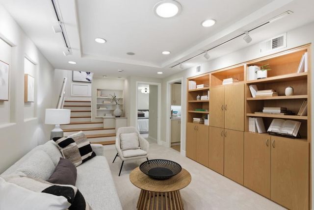 1157 Lincoln Avenue, Palo Alto, CA 94301