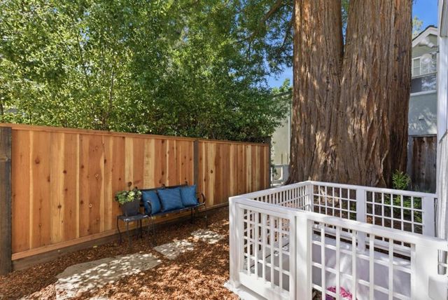1157 Lincoln Avenue, Palo Alto, CA 94301