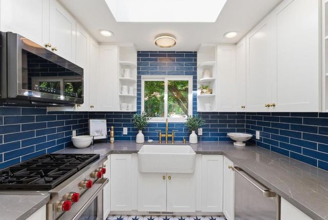 1157 Lincoln Avenue, Palo Alto, CA 94301