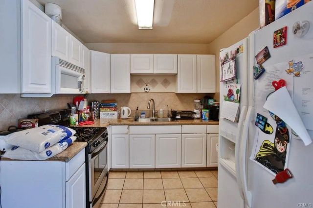 2302 W La Verne Avenue, Santa Ana, CA 92704