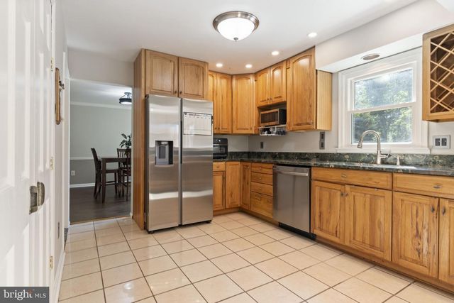 735 EVERGREEN RD, Severn, MD 21144