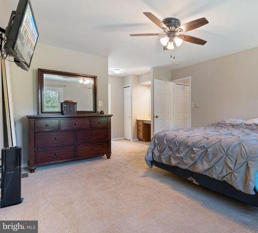 735 EVERGREEN RD, Severn, MD 21144