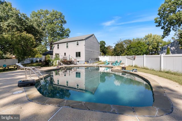735 EVERGREEN RD, Severn, MD 21144
