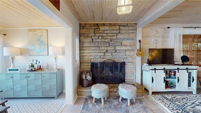 300 Point Road, Eclectic, AL 36024