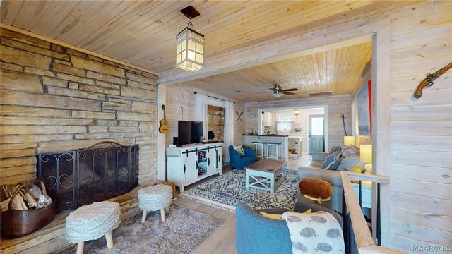 300 Point Road, Eclectic, AL 36024