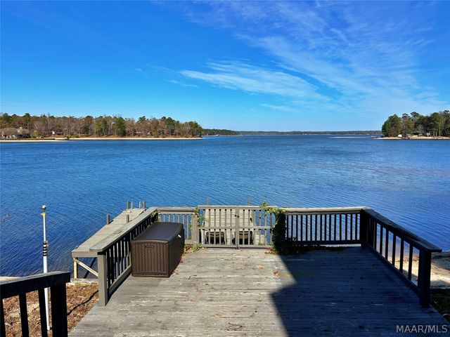 300 Point Road, Eclectic, AL 36024