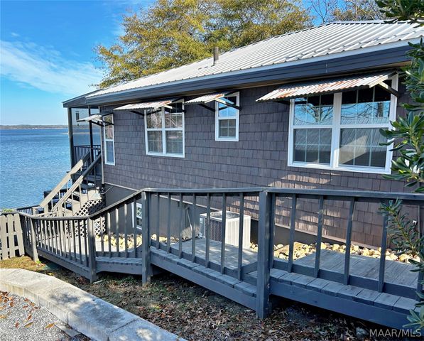 300 Point Road, Eclectic, AL 36024