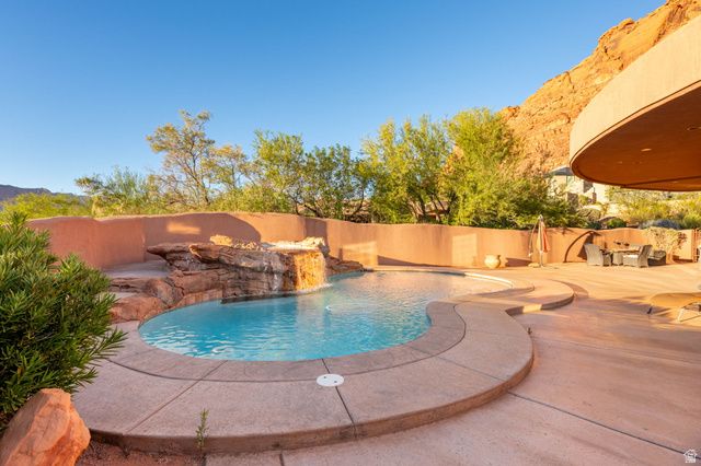 2226 W LOMAKI CIR, St. George, UT 84770