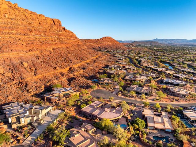 2226 W LOMAKI CIR, St. George, UT 84770
