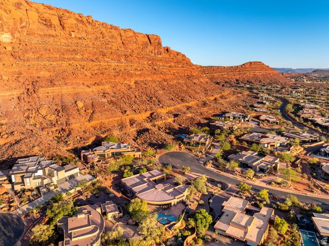 2226 W LOMAKI CIR, St. George, UT 84770