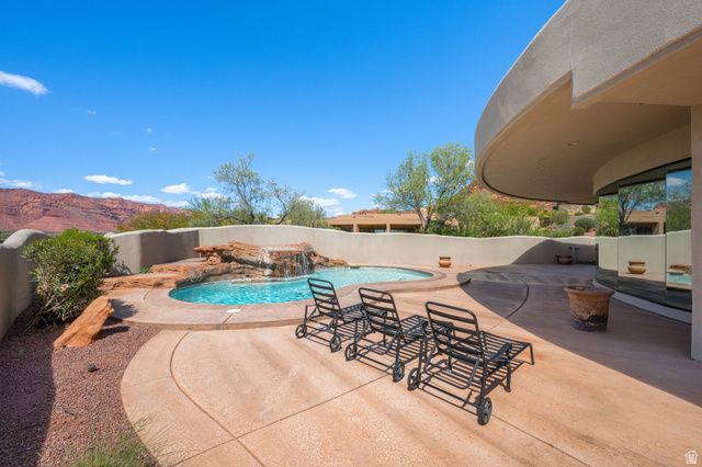 2226 W LOMAKI CIR, St. George, UT 84770