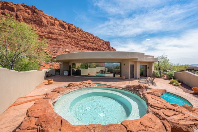 2226 W LOMAKI CIR, St. George, UT 84770