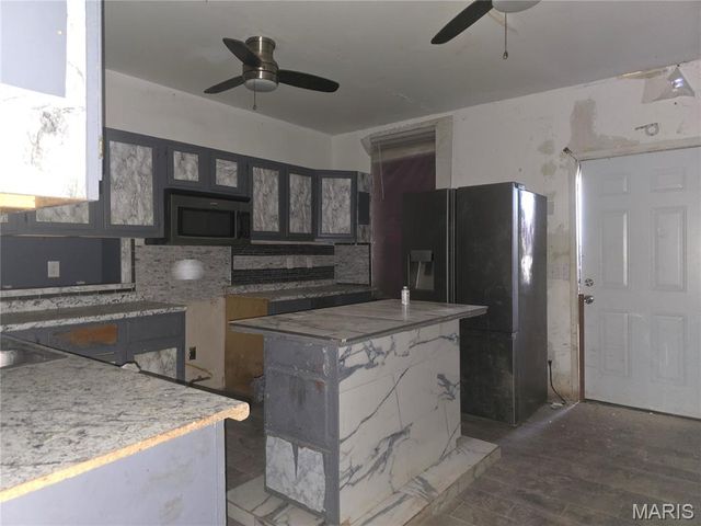 2131 Stansbury Street, St Louis, MO 63118