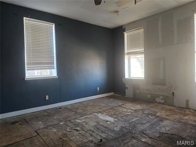 2131 Stansbury Street, St Louis, MO 63118