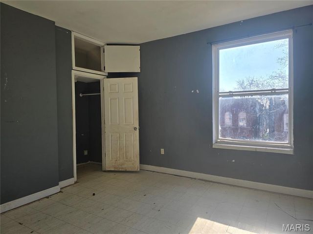 2131 Stansbury Street, St Louis, MO 63118