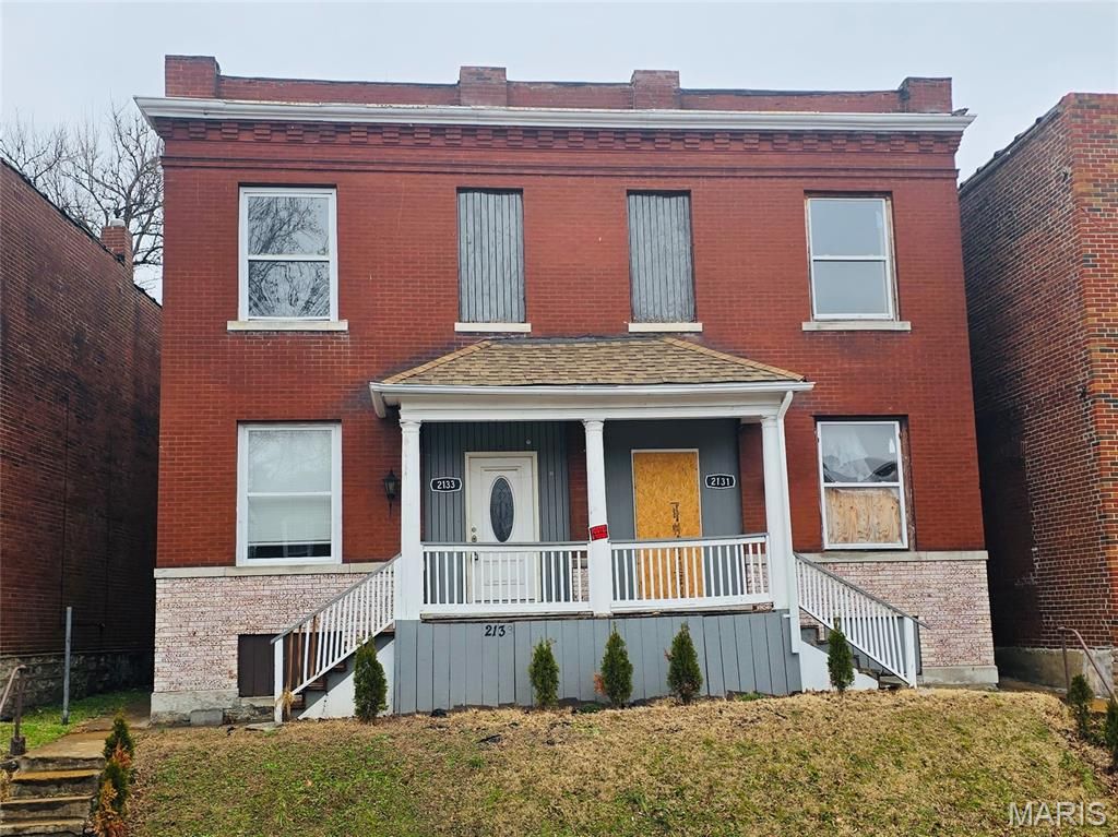 2131 Stansbury Street, St Louis, MO 63118