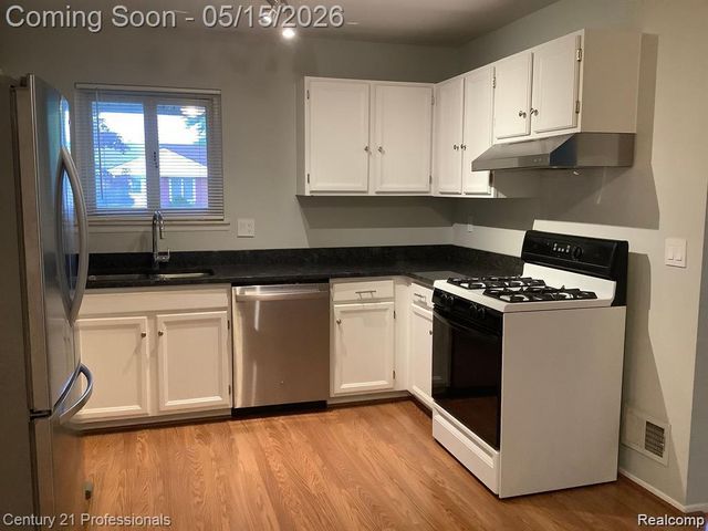 1646 Heritage Drive, Canton Charter Township, MI 48188