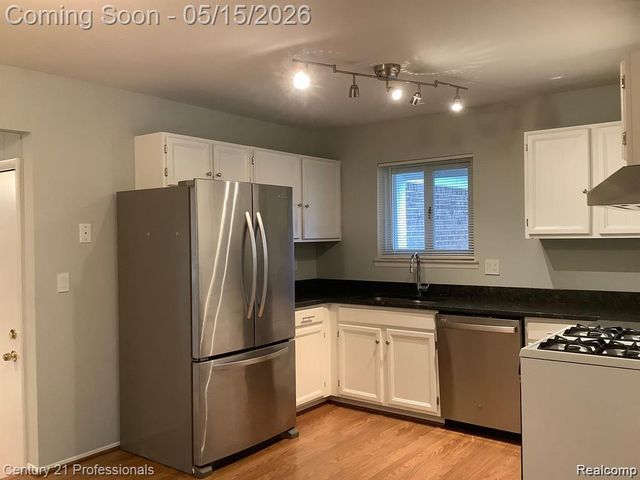 1646 Heritage Drive, Canton Charter Township, MI 48188