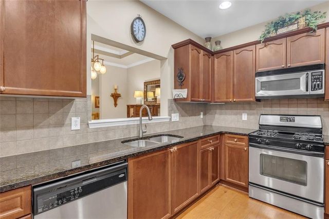 3235 Abbott SW Drive 7, Powder Springs, GA 30127