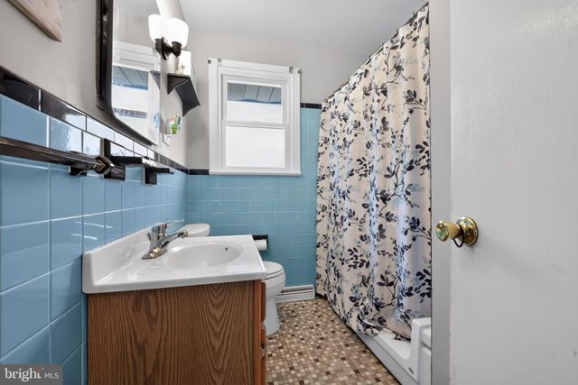 620 W 3RD AVE, Runnemede, NJ 08078