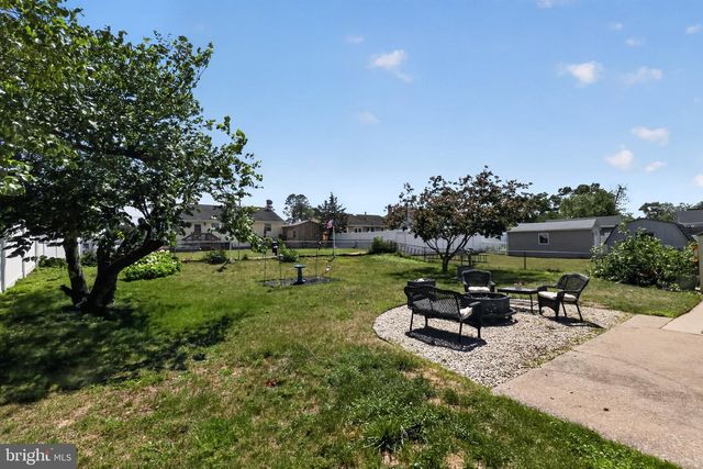 620 W 3RD AVE, Runnemede, NJ 08078