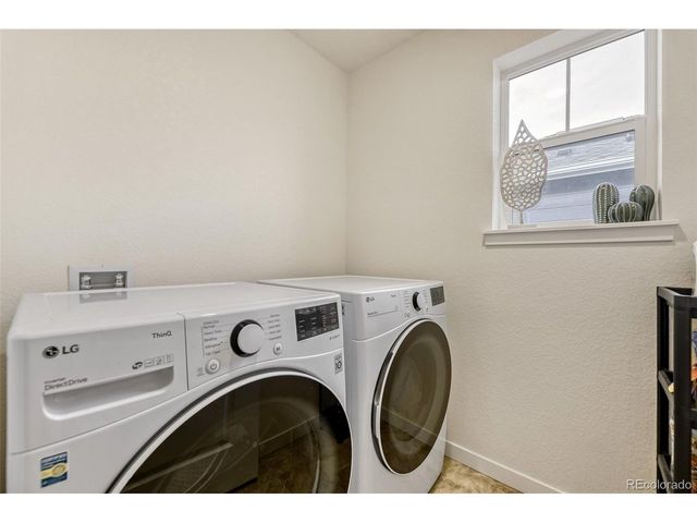 747 N Quatar St, Aurora, CO 80018