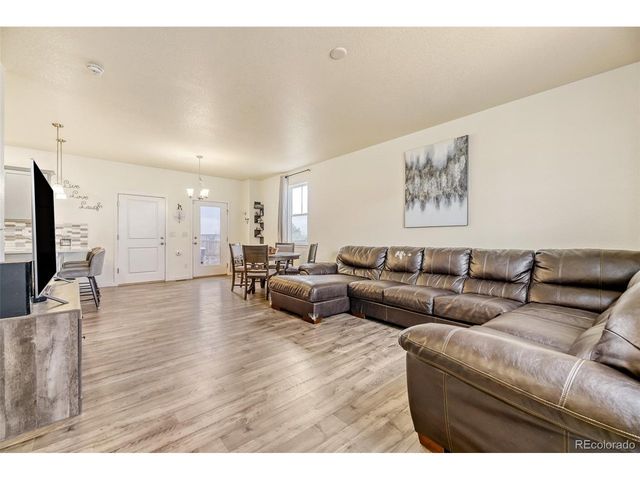 747 N Quatar St, Aurora, CO 80018