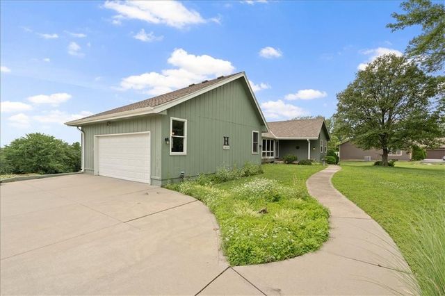 28035 W 89th Street, De Soto, KS 66018