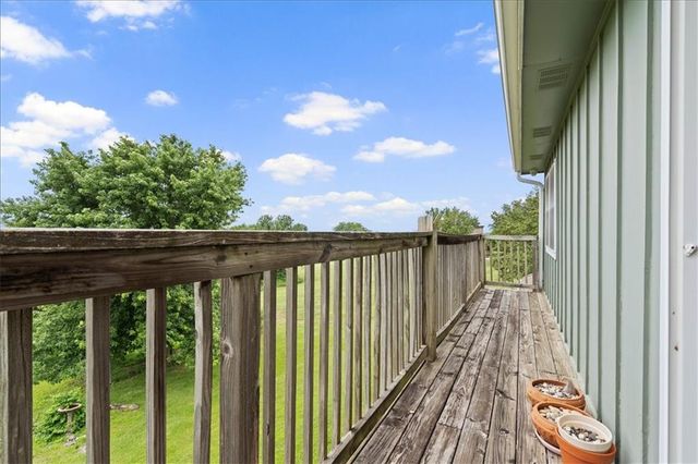 28035 W 89th Street, De Soto, KS 66018