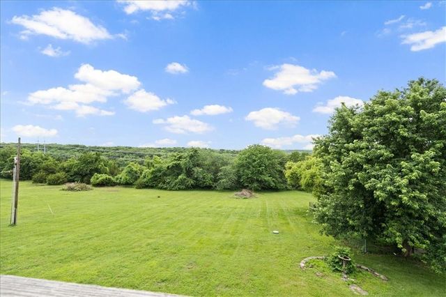 28035 W 89th Street, De Soto, KS 66018