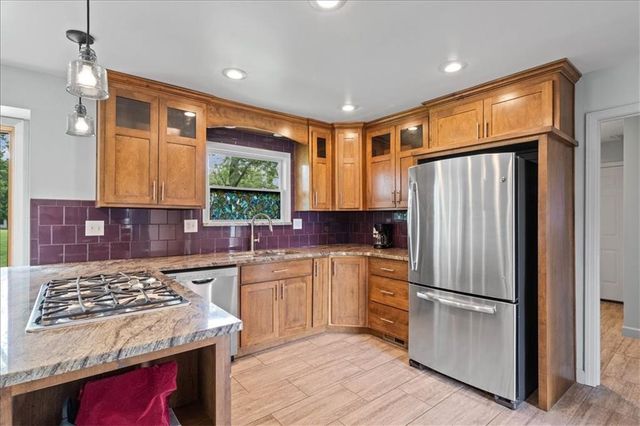 28035 W 89th Street, De Soto, KS 66018