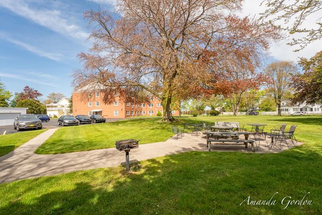 1249 Lakeshore Drive 139, Muskegon City, MI 49441