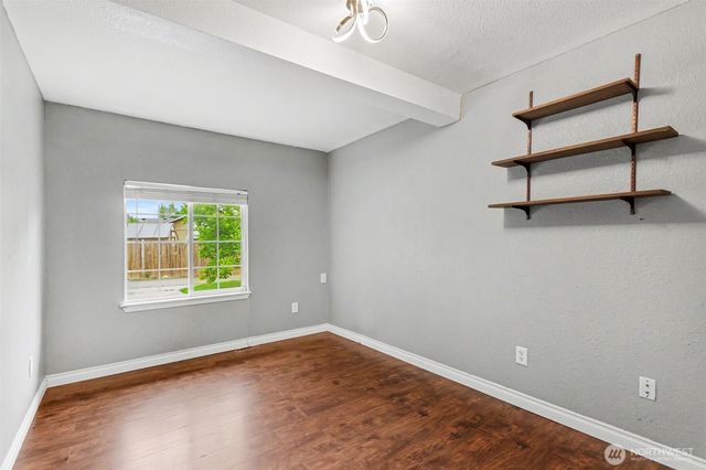 35620 92nd Avenue Court S, Mckenna, WA 98558