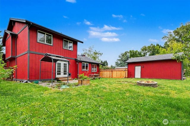 35620 92nd Avenue Court S, Mckenna, WA 98558