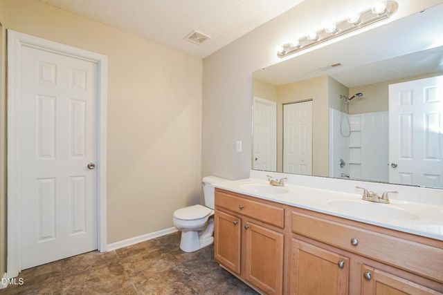 71 Brookhaven Drive, Clayton, NC 27527