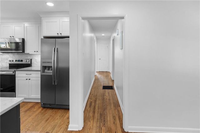 2177 Wakita SE Drive, Marietta, GA 30060