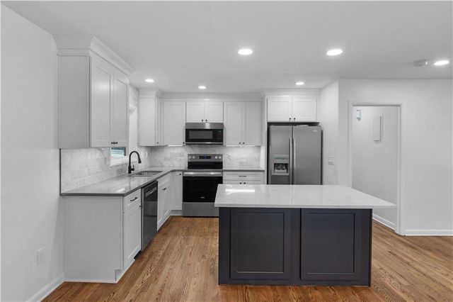 2177 Wakita SE Drive, Marietta, GA 30060