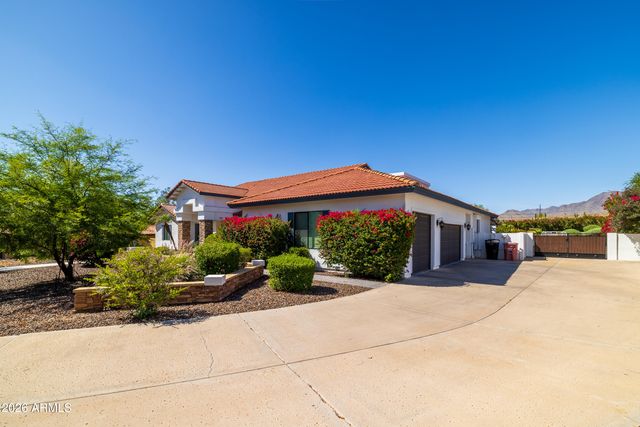 10454 E CORRINE Drive, Scottsdale, AZ 85259