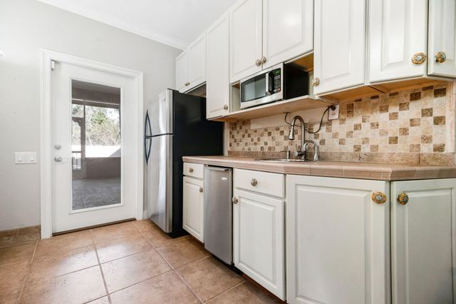 2 Colley Cove Drive, Gulf Breeze, FL 32561