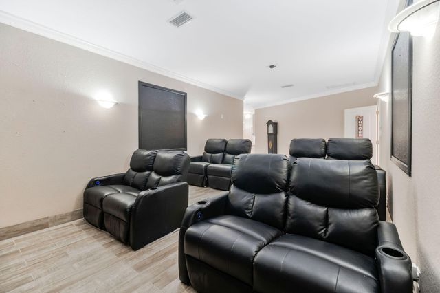 2 Colley Cove Drive, Gulf Breeze, FL 32561