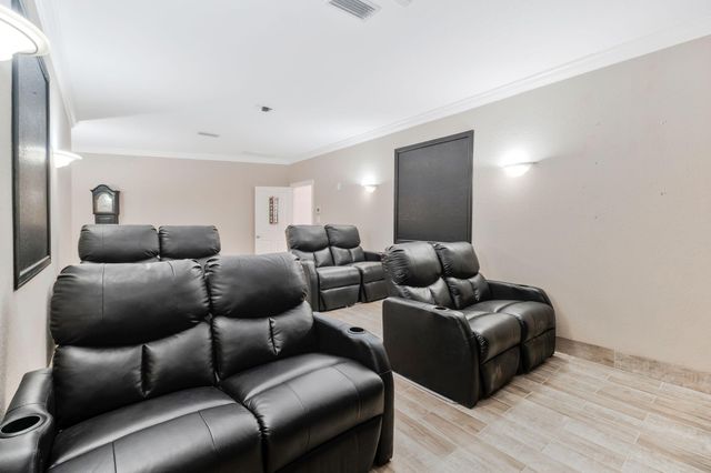 2 Colley Cove Drive, Gulf Breeze, FL 32561