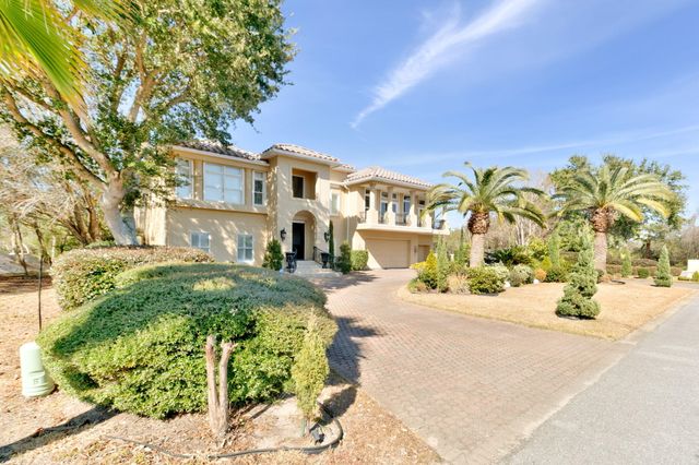 2 Colley Cove Drive, Gulf Breeze, FL 32561