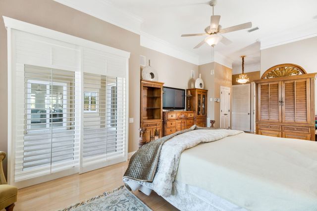 2 Colley Cove Drive, Gulf Breeze, FL 32561