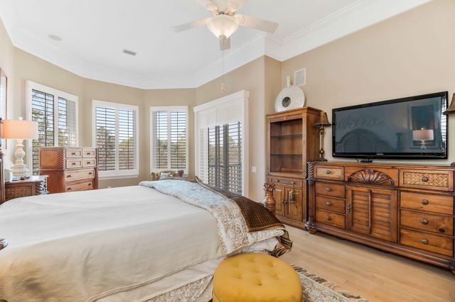 2 Colley Cove Drive, Gulf Breeze, FL 32561