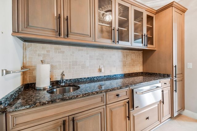 2 Colley Cove Drive, Gulf Breeze, FL 32561