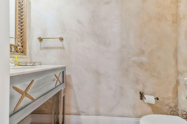 2 Colley Cove Drive, Gulf Breeze, FL 32561